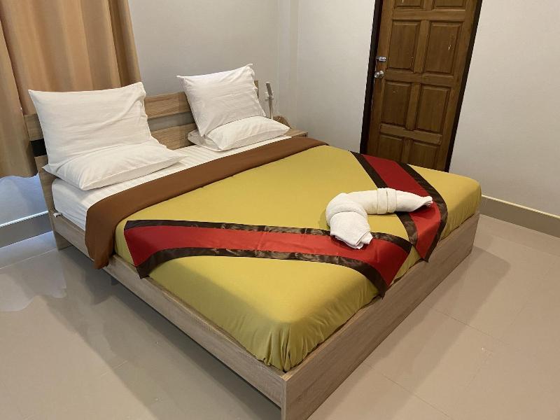 Brown andaman  krabi image