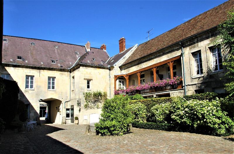 Hotel Le Regent image