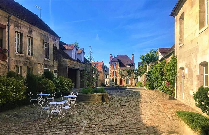 Hotel Le Regent image
