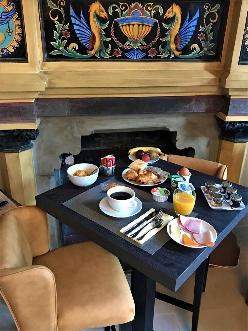 Hotel Le Regent image