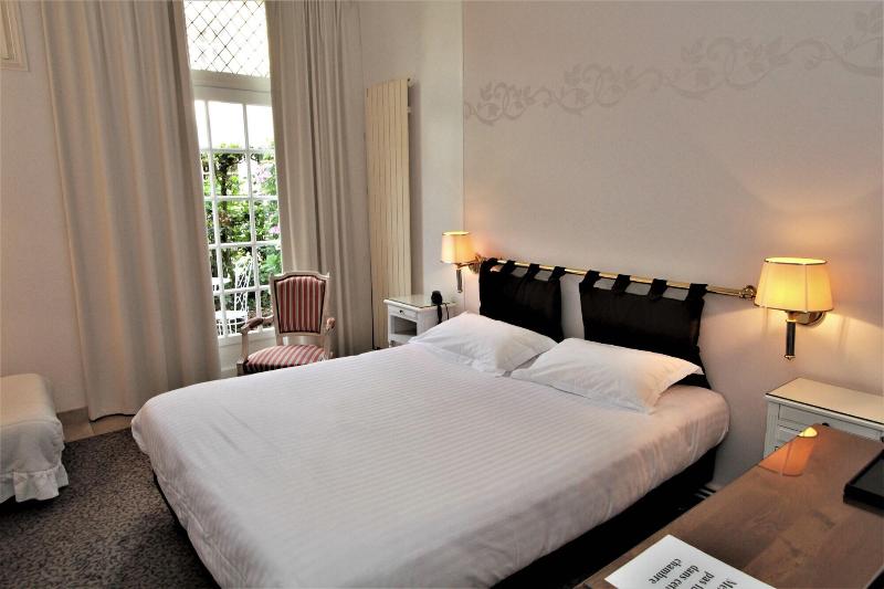 Hotel Le Regent image