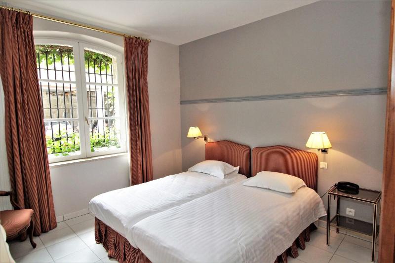 Hotel Le Regent image