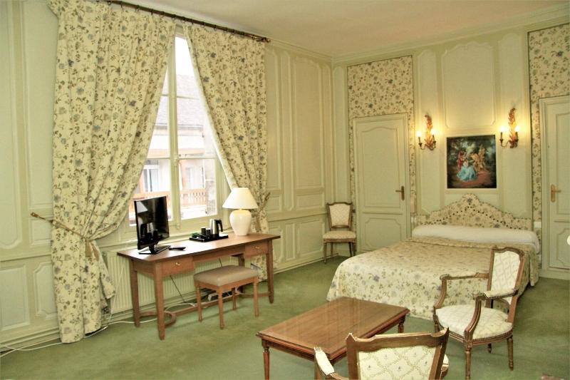 Hotel Le Regent image