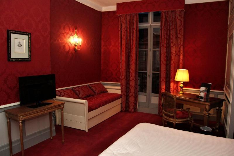 Hotel Le Regent image
