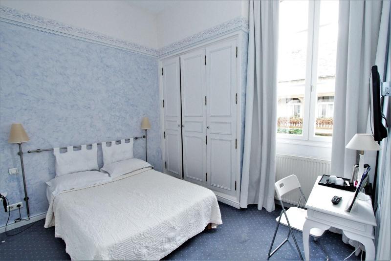 Hotel Le Regent image