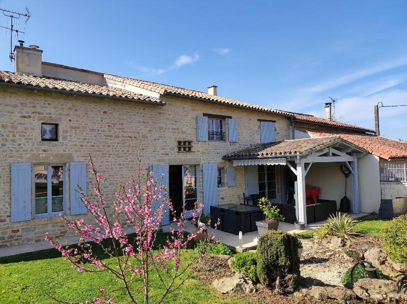 Les Chenêts image
