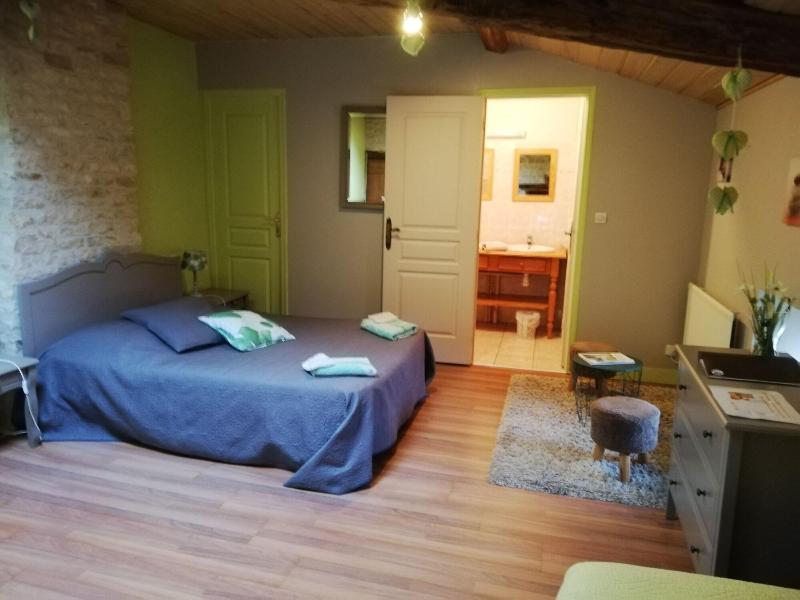 Les Chenêts image