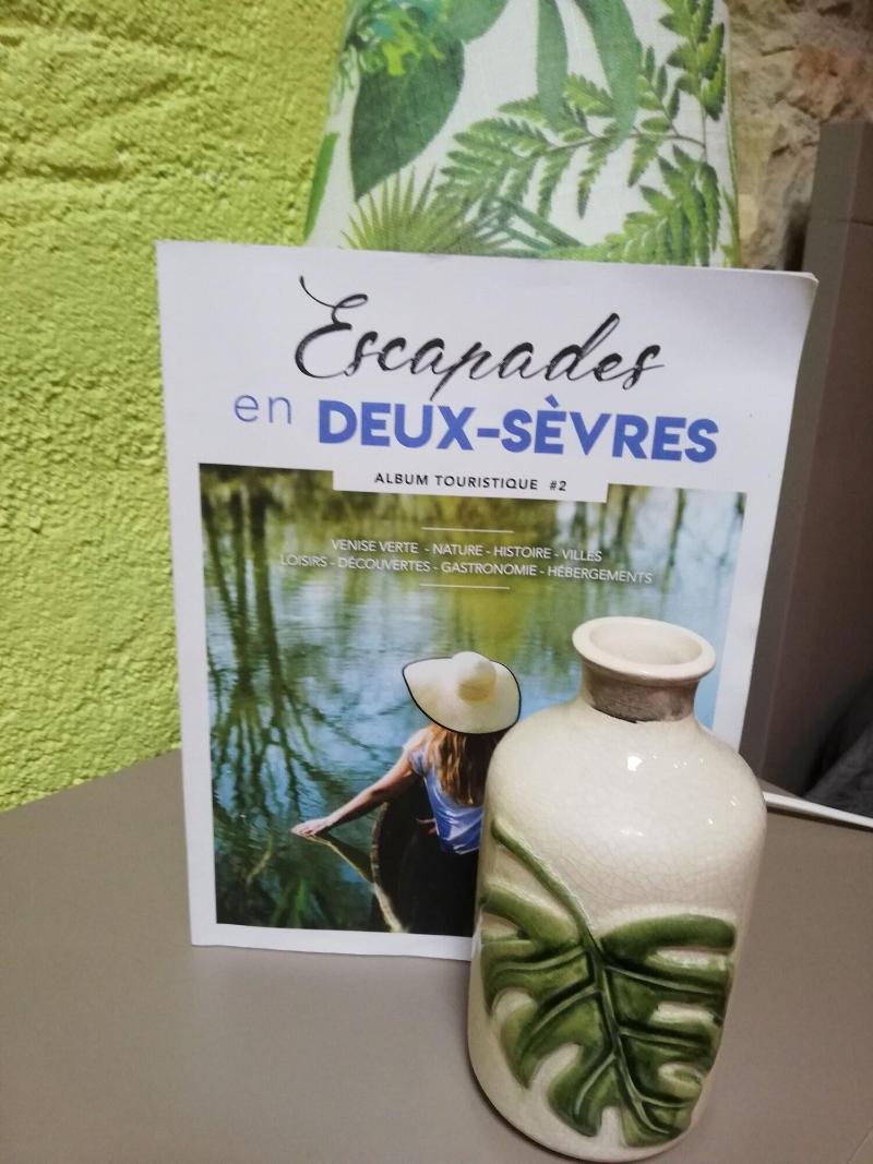 Les Chenêts image