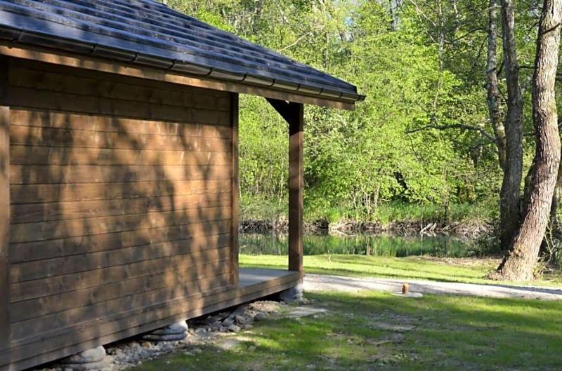 Les Lodges Du Lac image
