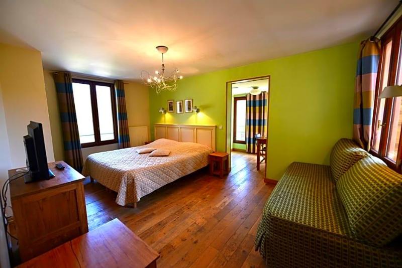 Les Lodges Du Lac image