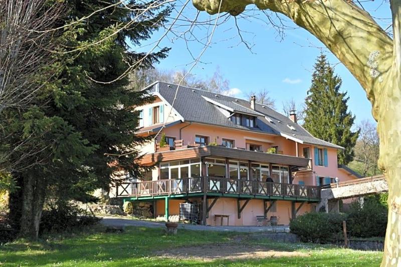 Les Lodges Du Lac image