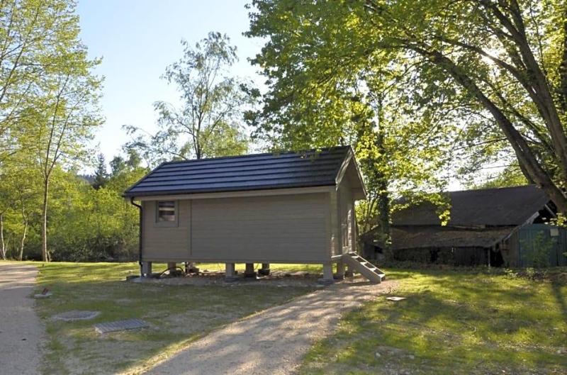 Les Lodges Du Lac image