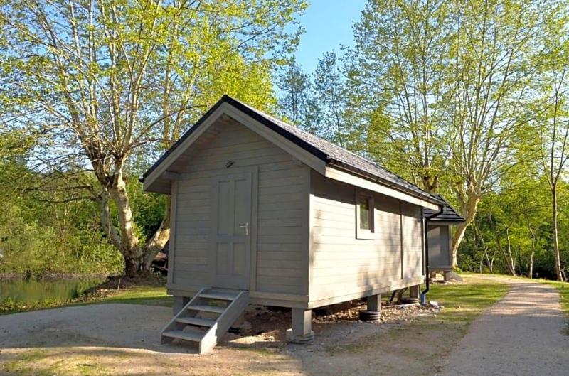 Les Lodges Du Lac image
