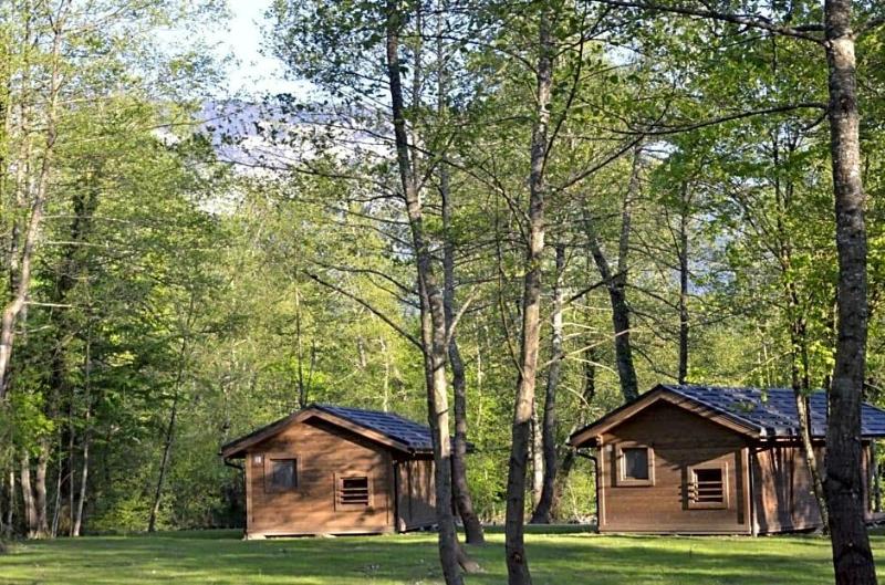 Les Lodges Du Lac image