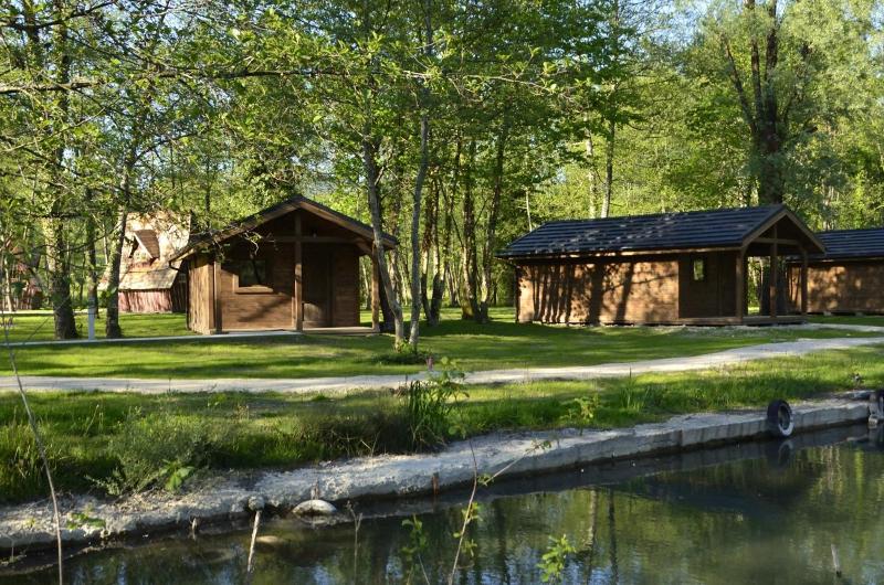 Les Lodges Du Lac image