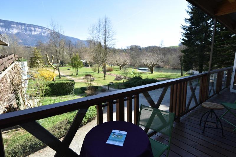 Les Lodges Du Lac image