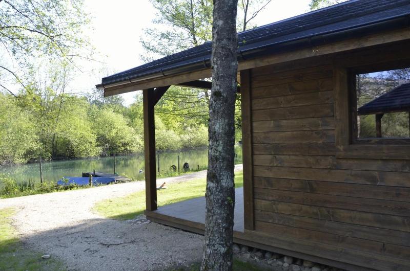Les Lodges Du Lac image