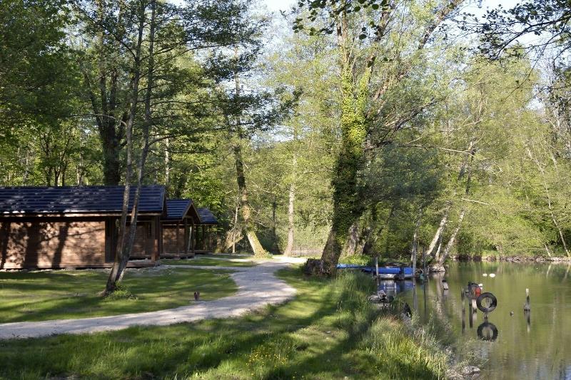 Les Lodges Du Lac image