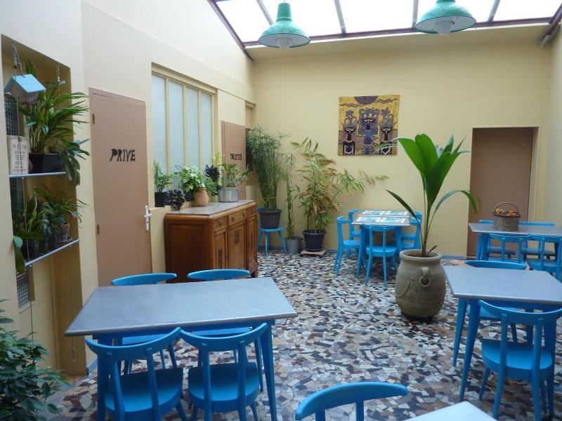Hôtel Les Pins image