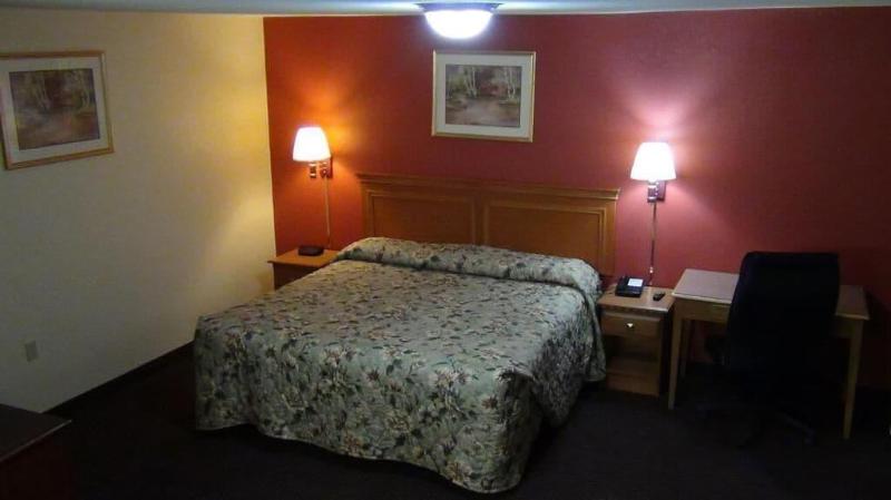 Voyager Inn image 2