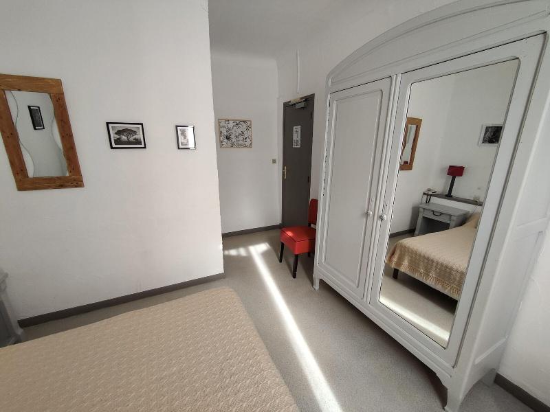 Le Bon Geours image