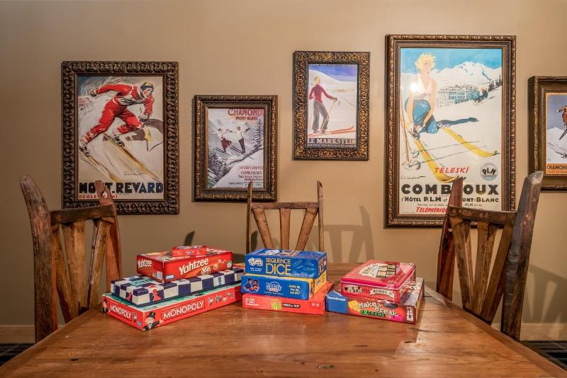 Snow Cap Inn image