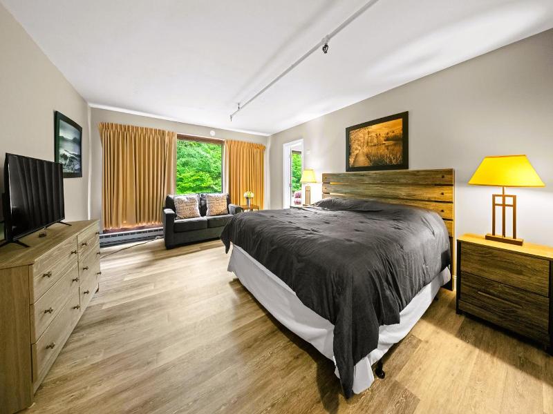 Evergreen Valley Inn image