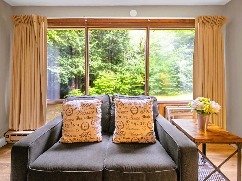 Evergreen Valley Inn image