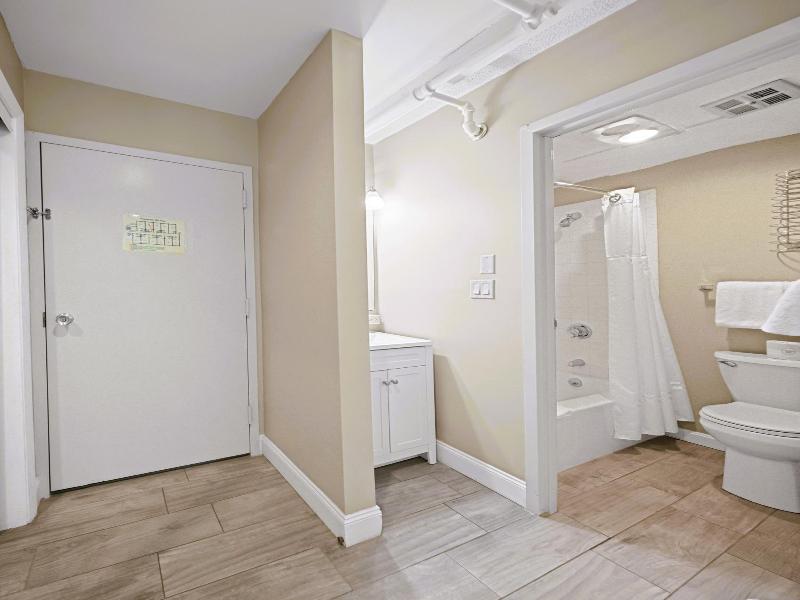 Evergreen Valley Inn image