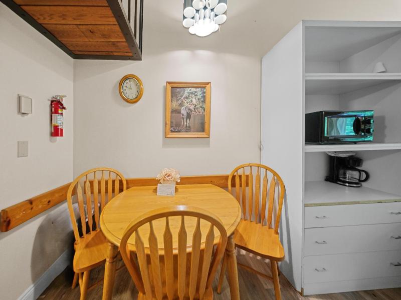 Evergreen Valley Inn image 7