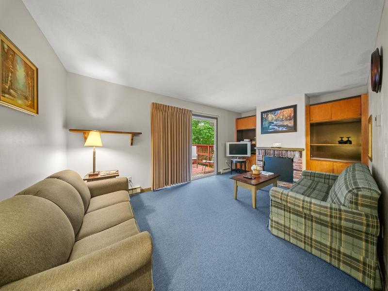 Evergreen Valley Inn image