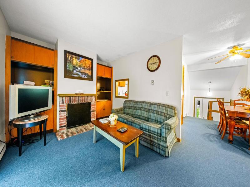 Evergreen Valley Inn image