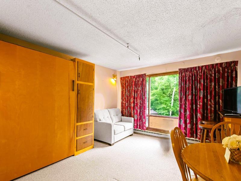 Evergreen Valley Inn image