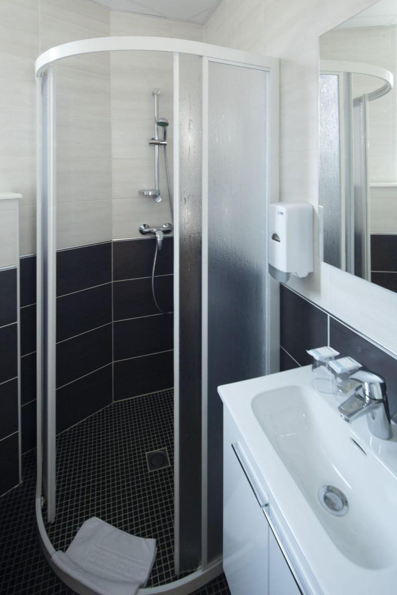 Logis Hotel de France image