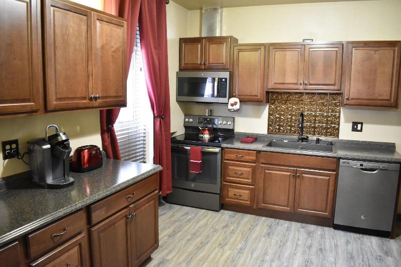 Silver Horseshoe Inn image