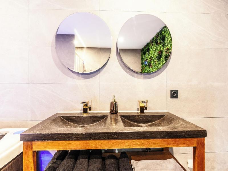 Cedric Guesthouse image