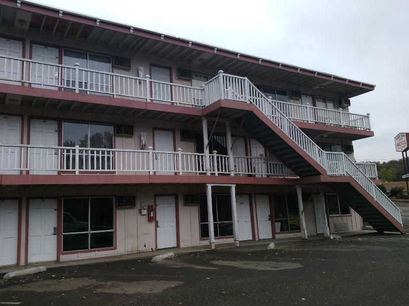 Sierra Inn image