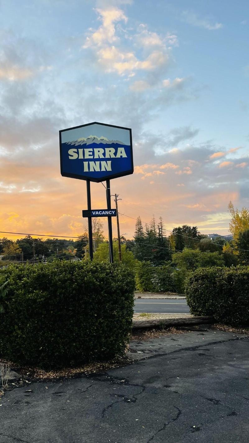 Sierra Inn image