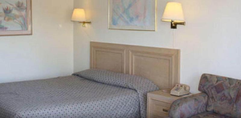 Sierra Inn image