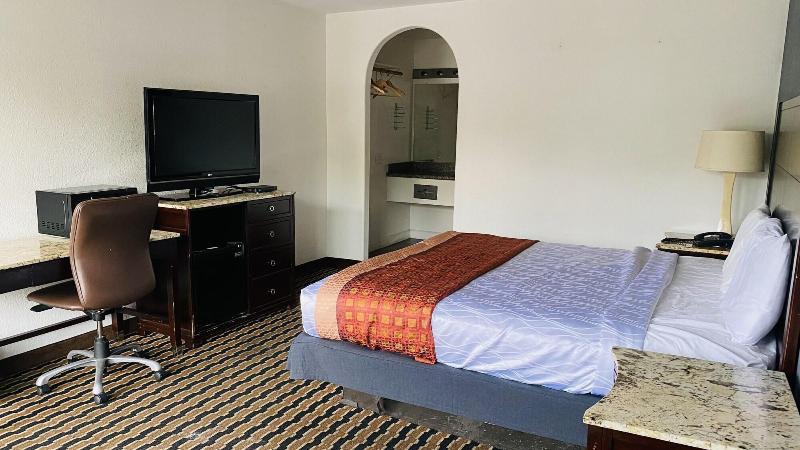 Sierra Inn image
