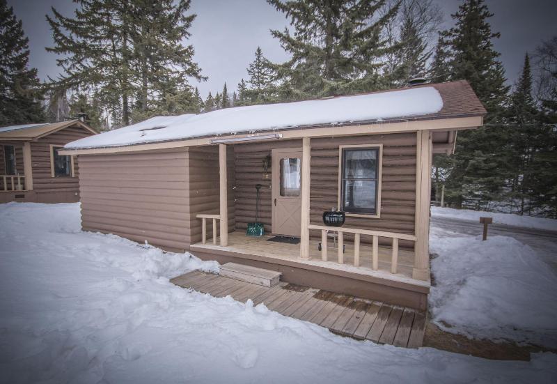 Cascade Lodge — exterior view