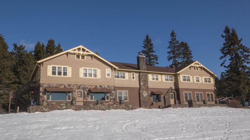 Cascade Lodge — general view
