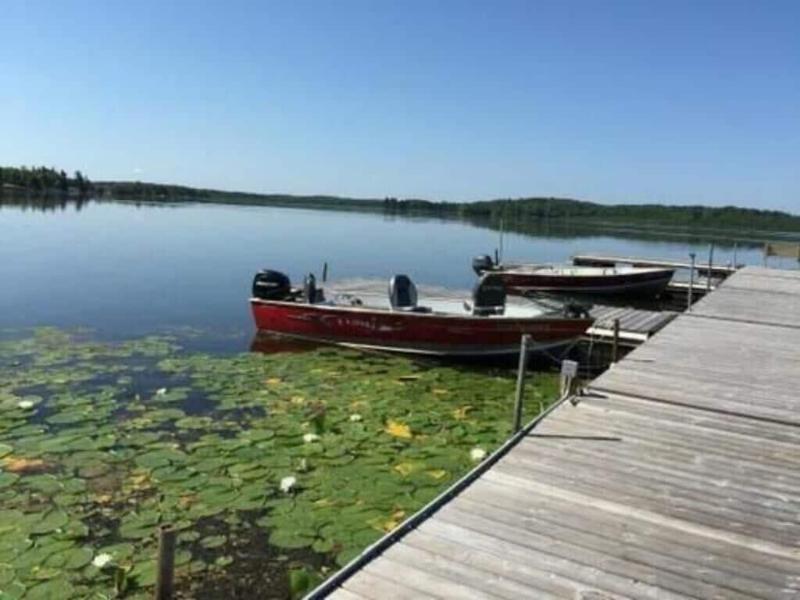 Oveson Pelican Lake Resort And Inn image 7