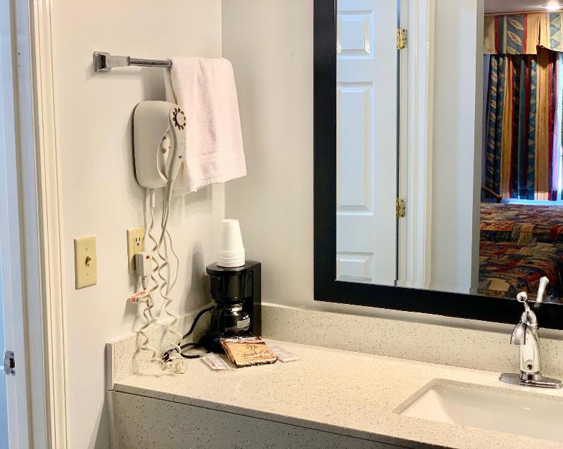 Key West Inn - Childersburg image
