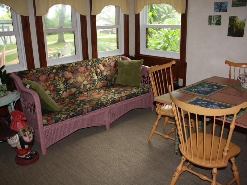 Kettle Moraine Cottage Bed & Breakfast
