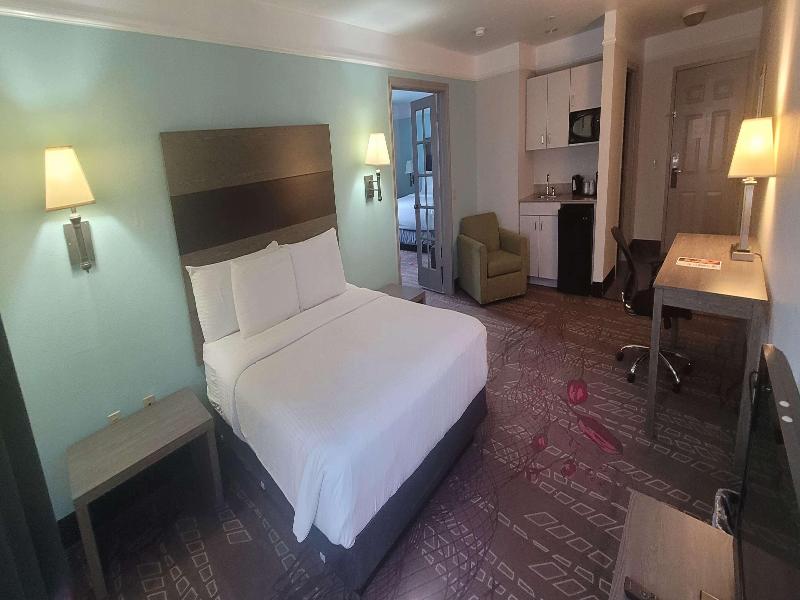 Kemah Edgewater Hotel SureStay Collection by BW image