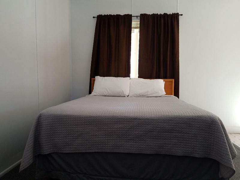 Stone Mountain Lodge And Cabins image
