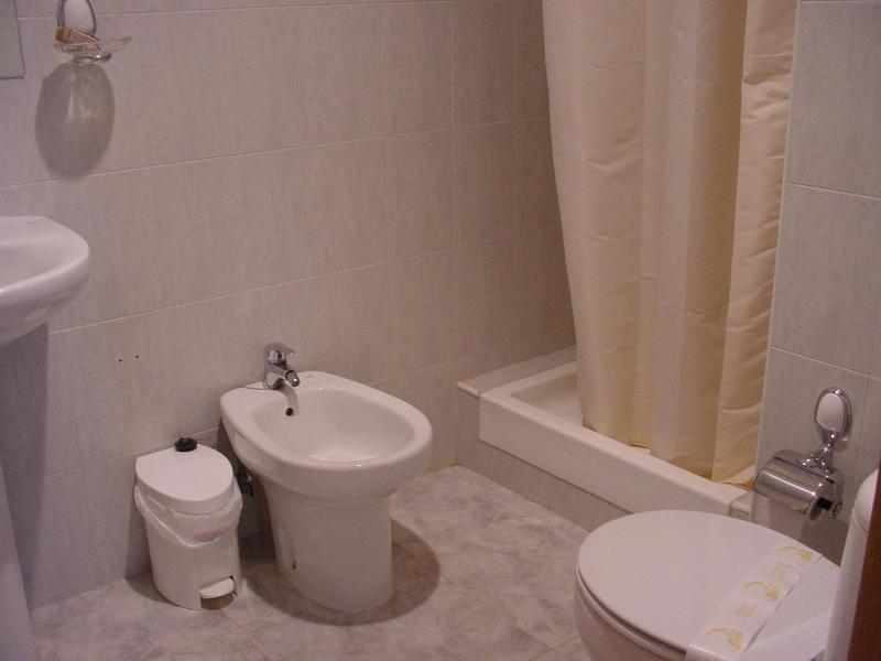 Hotel La Mora image