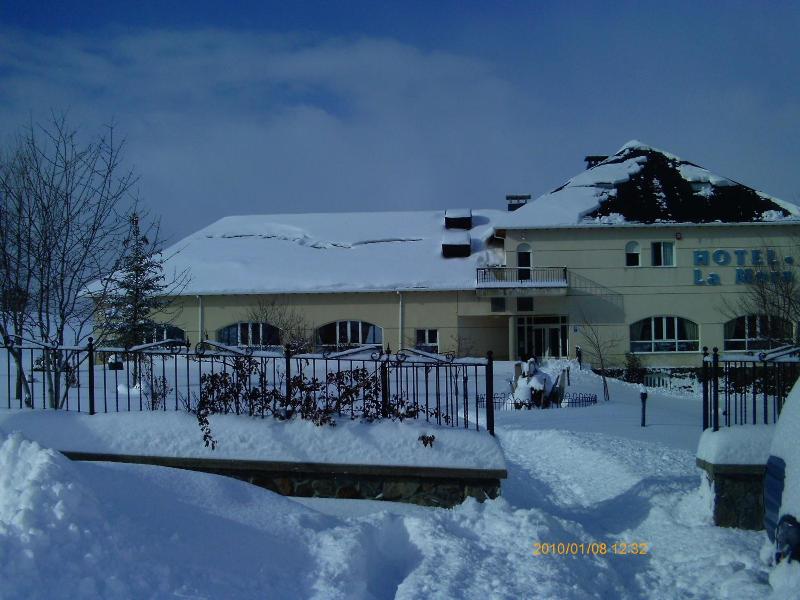 Hotel La Mora image