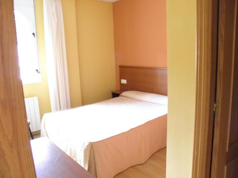 Hotel La Mora image